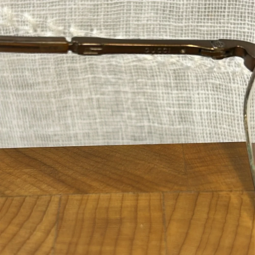 Gucci frames classic elegant